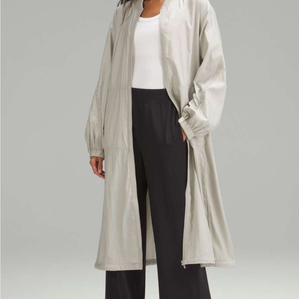 Lululemon Athletica Cream Trench Coat Lightweight Minimalist